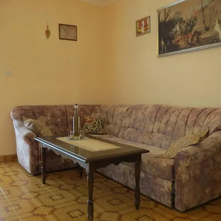 Mariza Apartment *